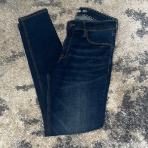Old navy jeans-Dark wash